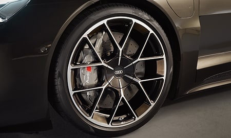 AUDI RS ETRON GT PERFORMANCE EXCLUSIVE EDITION