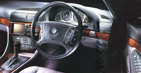 BMW740i 1/24 E38ブラウン