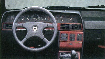デドラ（ランチア）２．０ｉ．ｅ．（1992年6月）｜カタログから中古車を探すなら【グーネット】